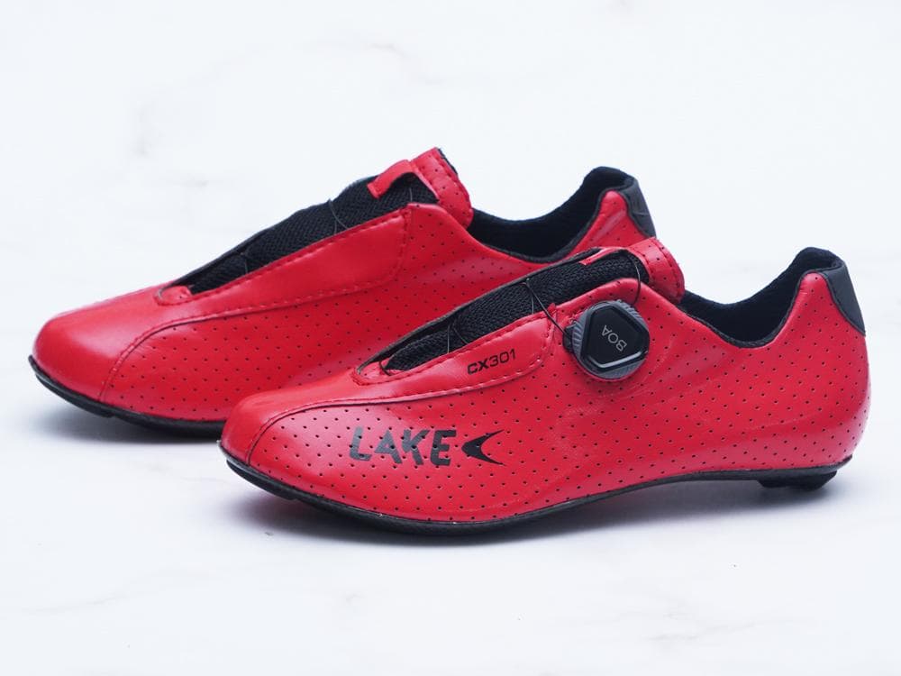 ☆新品未使用☆ LAKE CX301 レッド 40 ノーマル幅 軽量318g！