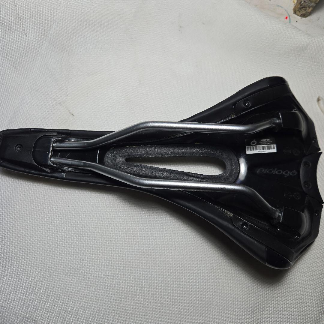 Prologo サドル ブラック