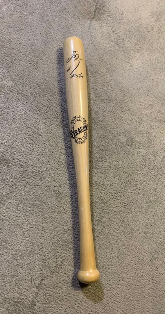 中日ドラゴンズ　木製ミニバット　落合博満監督　66