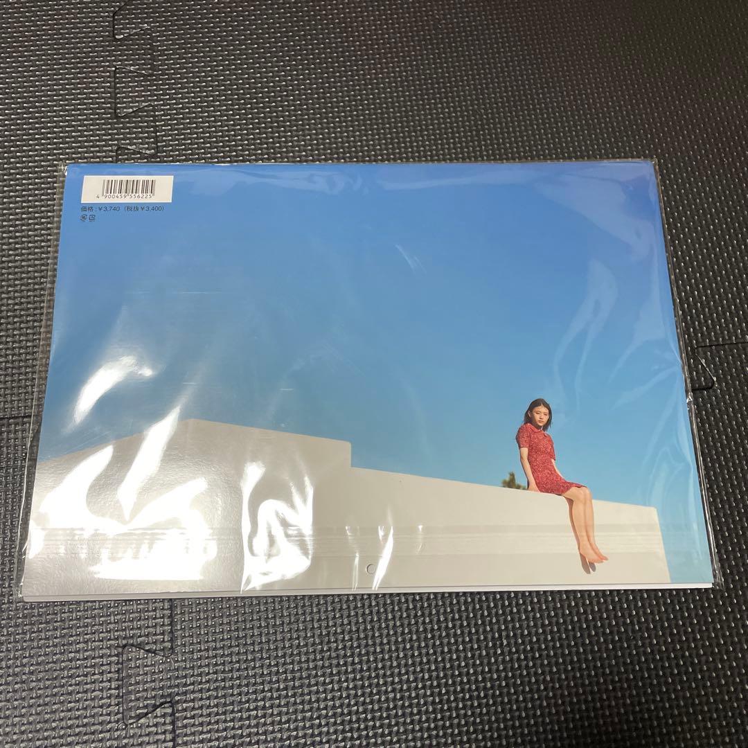 出口夏希　2025カレンダー　直筆サイン入り本人手渡し品