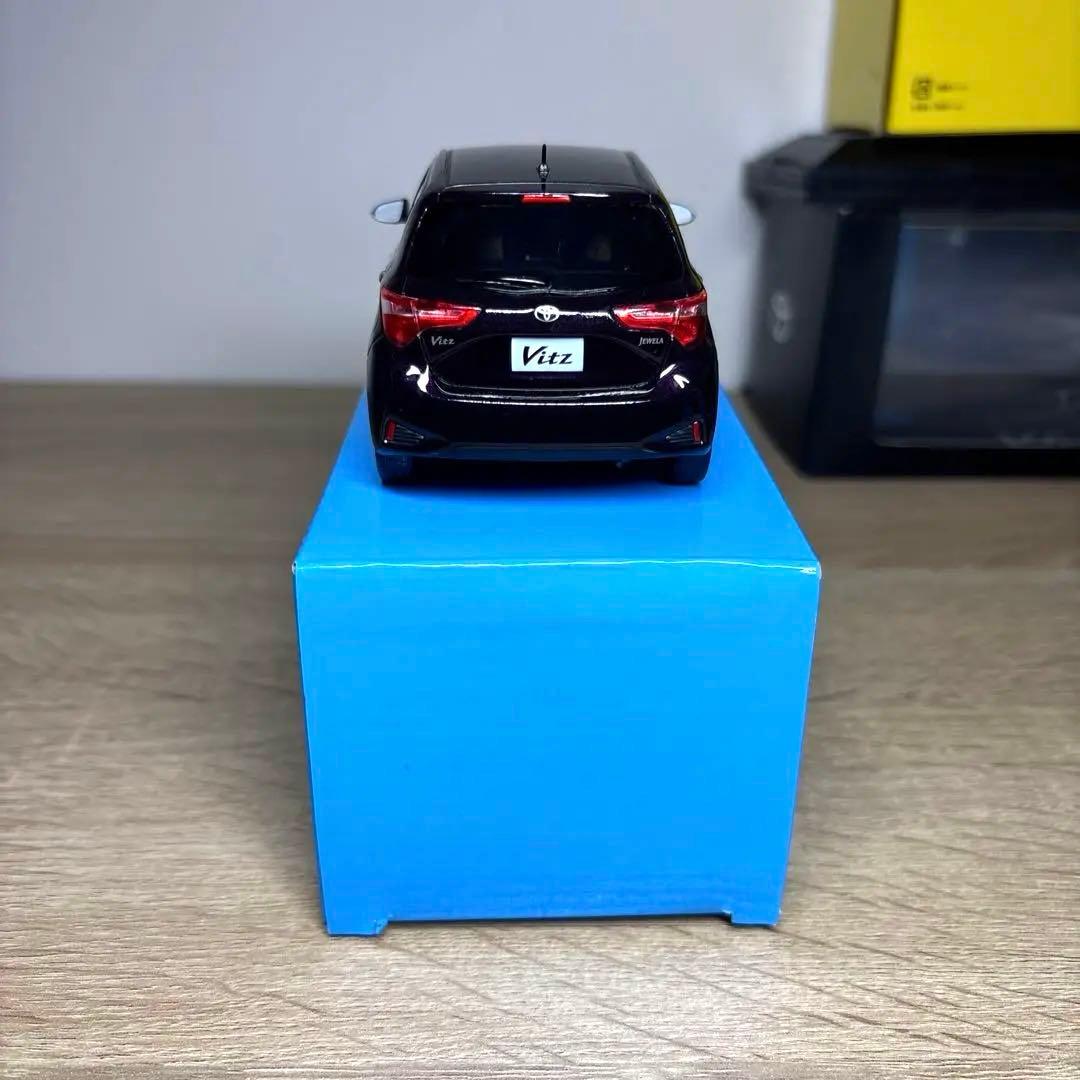 【2台セット】トヨタ ヴィッツ 1/30カラーサンプルミニカー 非売品