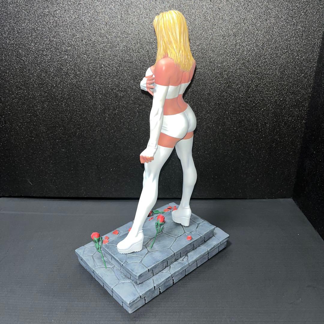 即購入歓迎　エマ・フロスト　プレミアムコレクション　マーベル　フィギュア