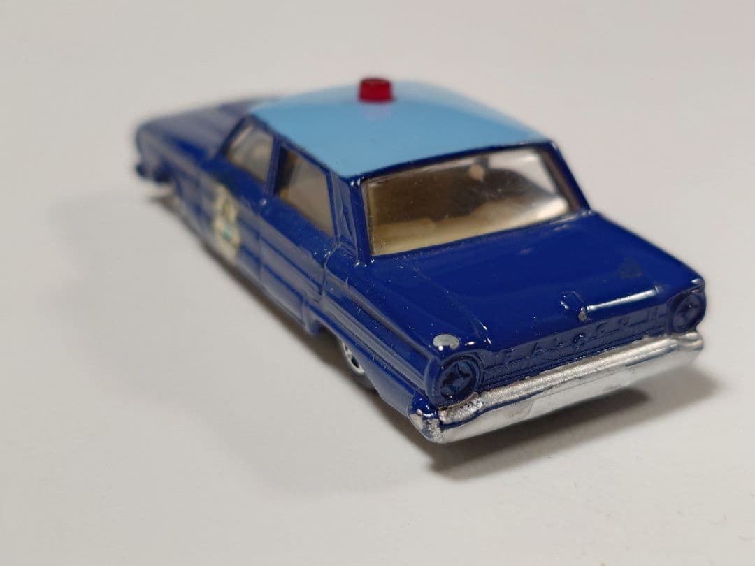 BUBY FORD FALCON POLICIA ※サイズ