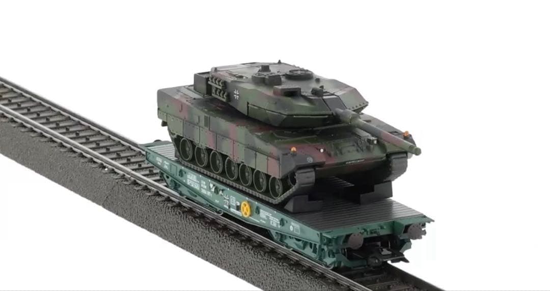 わんだほい　新品　メルクリン　ドイツ軍　レオパルド　2A6 戦車　運搬車