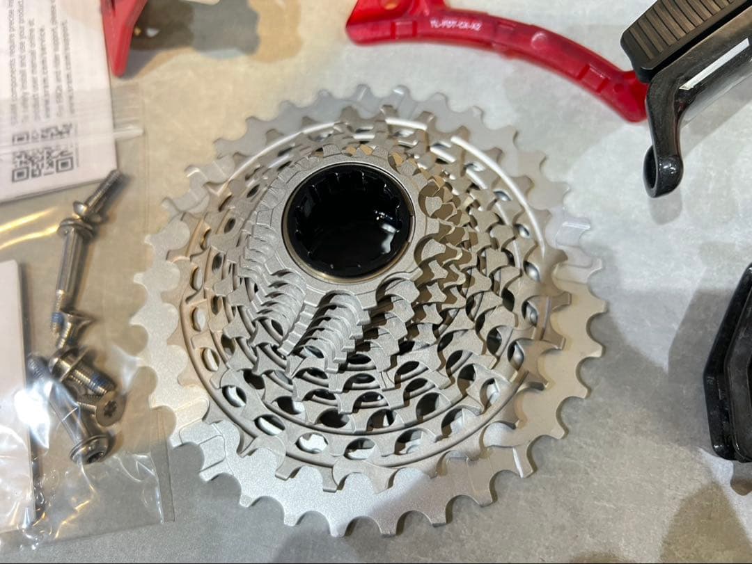 SRAM RED AXS E1 グループセット パワメ付き 172.5 新車外し