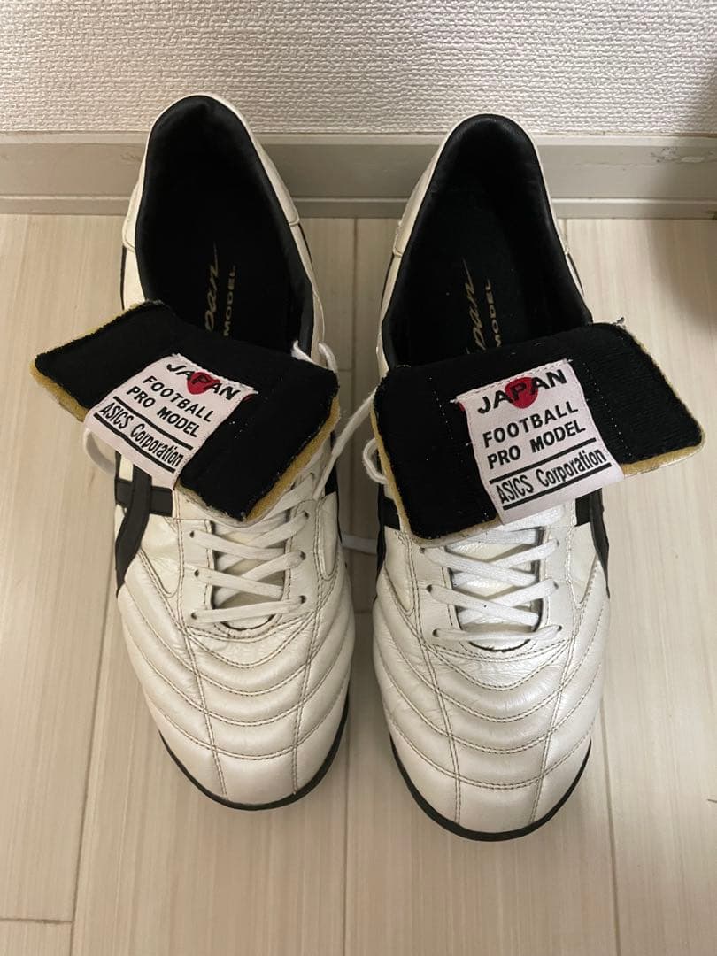 ASICS JAPAN FOOTBALL PRO MODEL ホワイト/ブラック