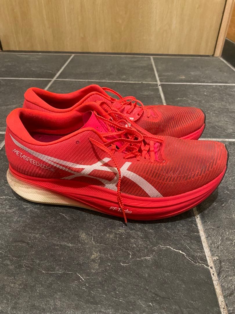 アシックス　メタスピードエッジ