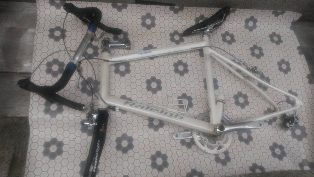 Raleigh ラレー 20インチアルミフレーム