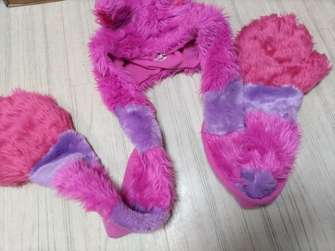 ディズニー　チェシャ猫　ファンキャップ　マフラー