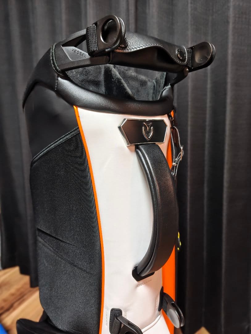 美品!VESSEL PLAYER 4.0 Pro スタンドキャディバッグ　ベゼル