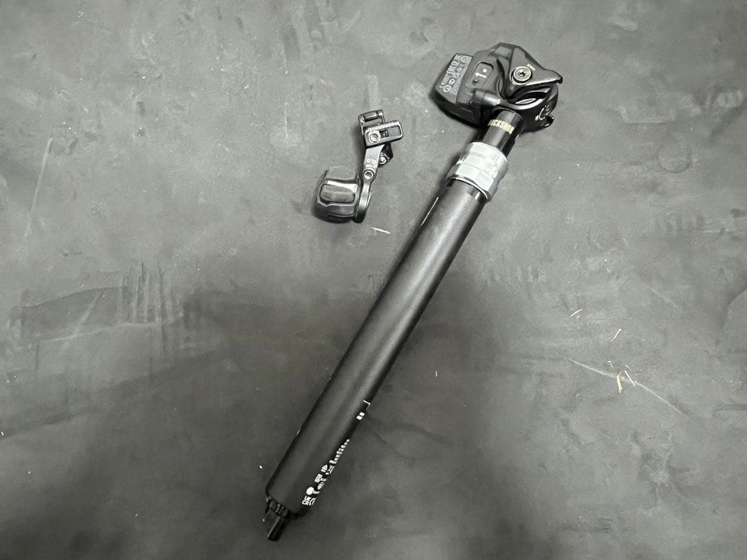 RockShox reverb AXS電動ドロッパー シートポスト 170mm