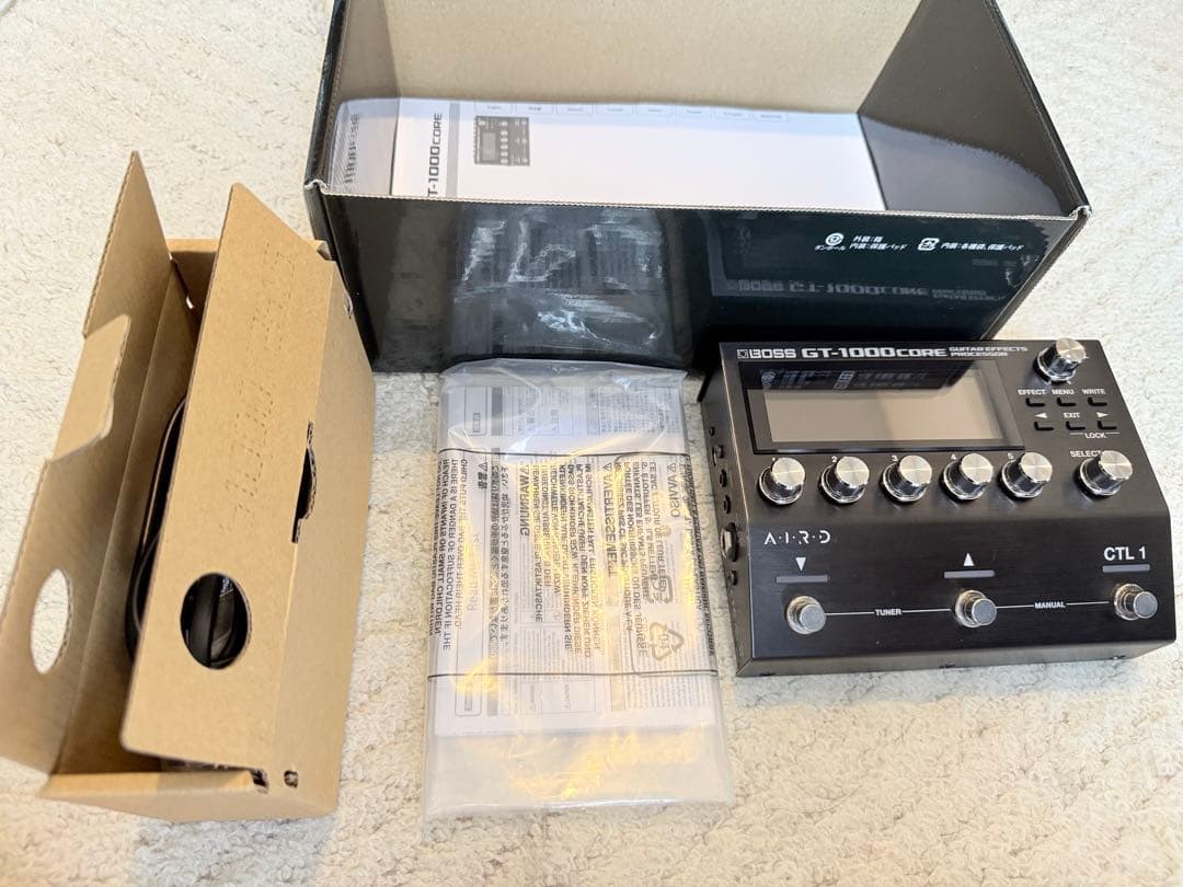 【ほぼ新品】BOSS GT1000core