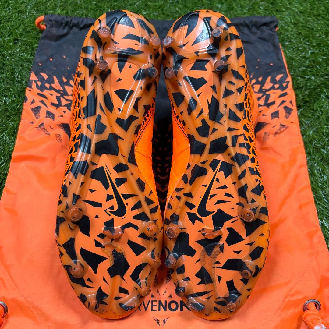 NIKE Hypervenom Phantom Ⅱ FG 27cm