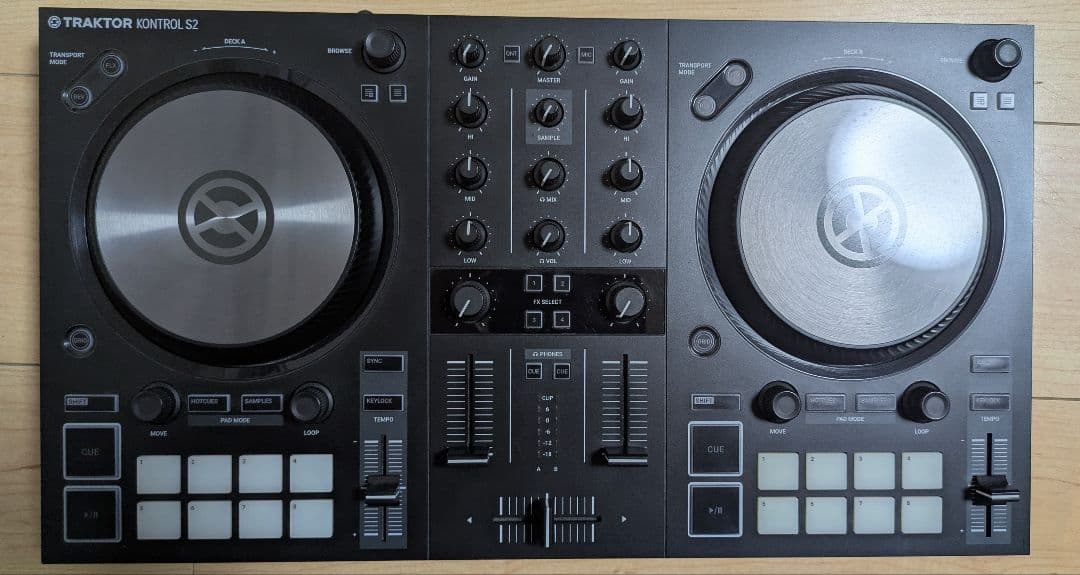 TRAKTOR KONTROL S2 Mk.3　DJコントローラー