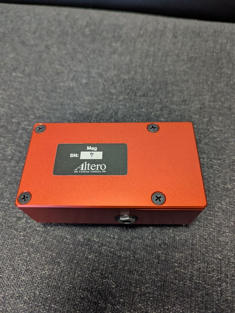 Altero Custom Guitars Mag シリアル1桁