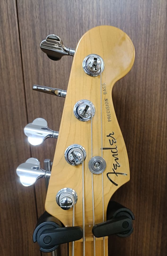 ベース Fender USA American Deluxe PrecisionBass