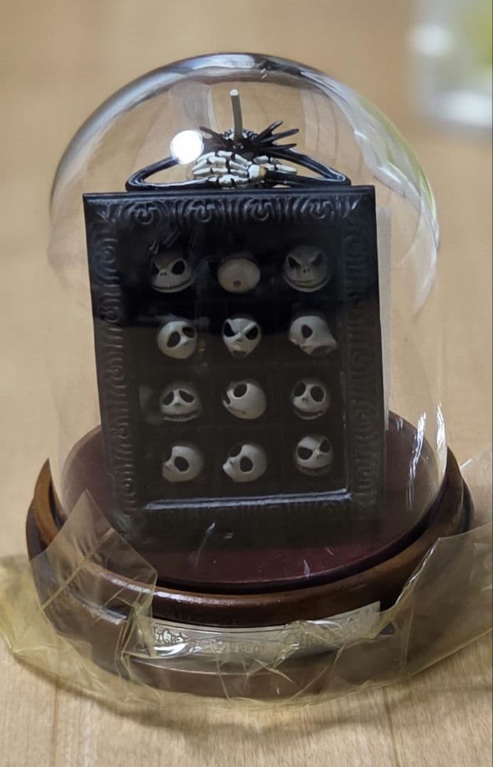 2500個限定ナイトメア・ビフォア・クリスマス ドーム型ビネット12FACES