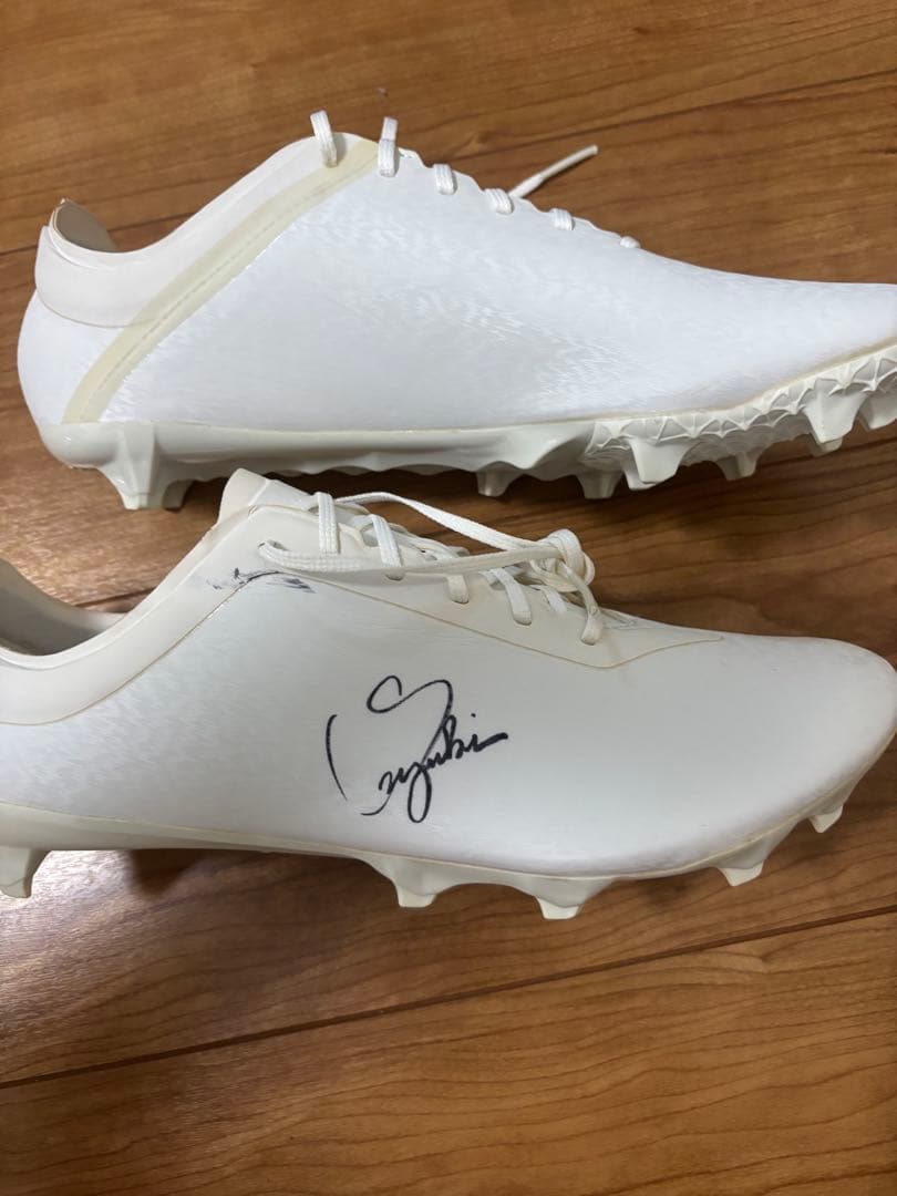 鈴木隆行選手　サイン入りスパイク