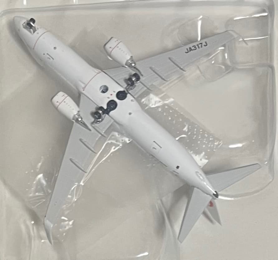 航空機・ヘリコプター JAL B737-800 JA317J