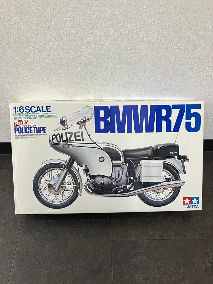 値下げ！未使用！TAMIYA 1/6  R75 ポリスタイプ　タミヤ