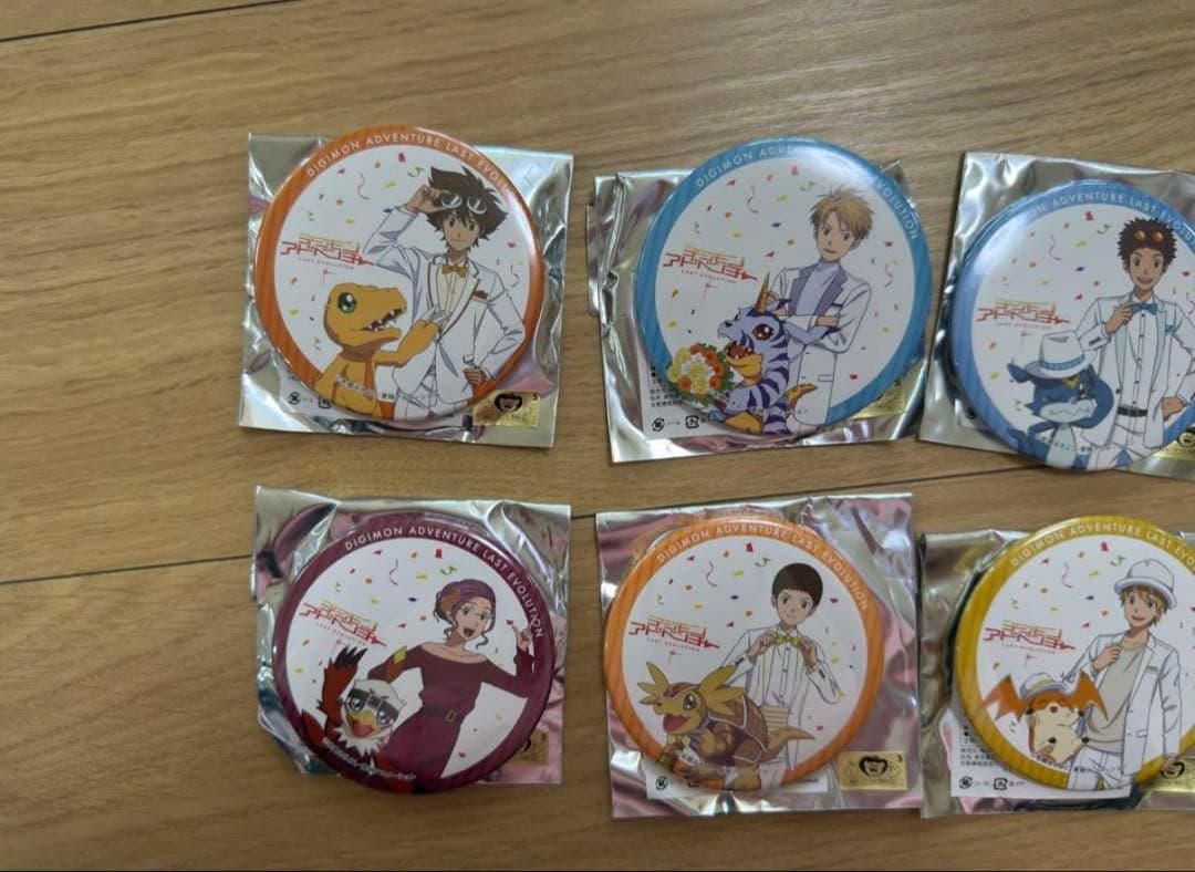 デジモンアドベンチャー ラスエボ カラオケの鉄人 缶バッジ 全8種