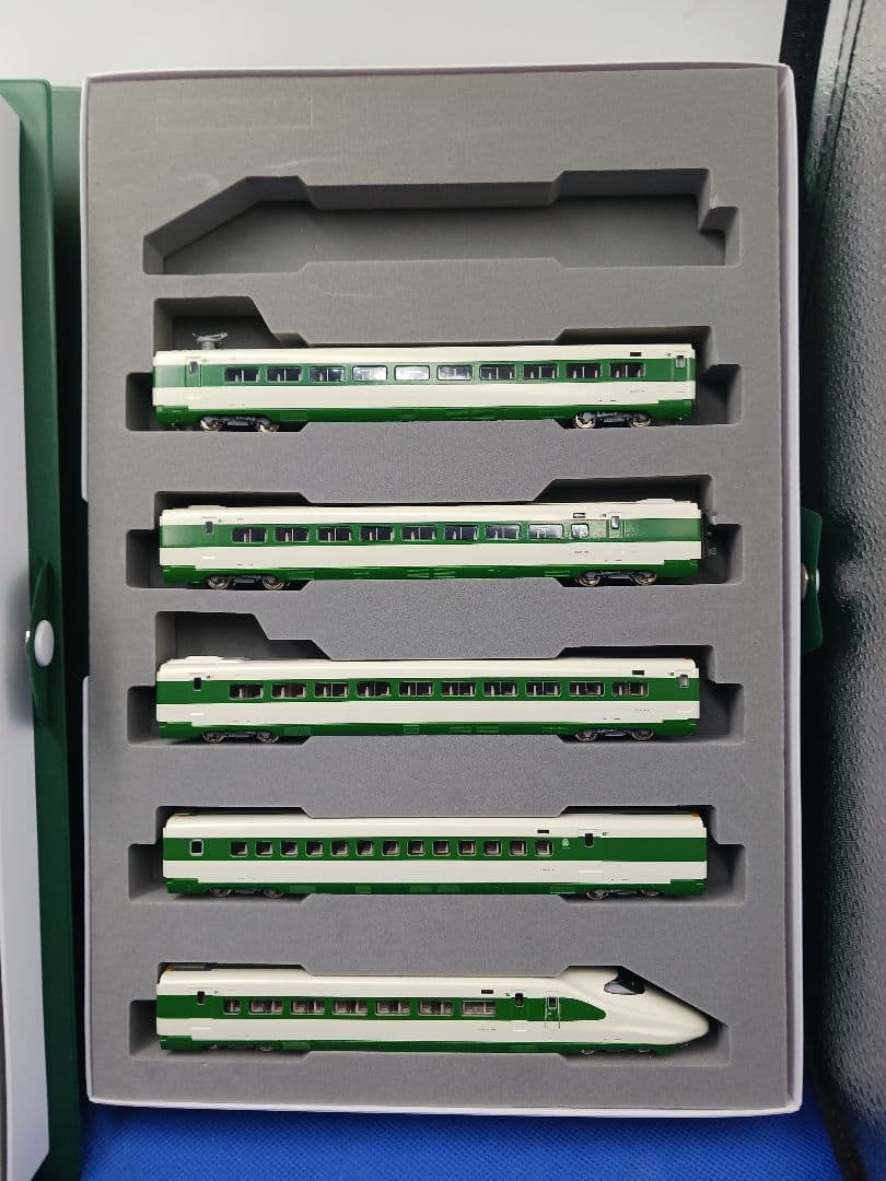 KATO 10-1807 E2系1000番台 新幹線 200系カラー 10両