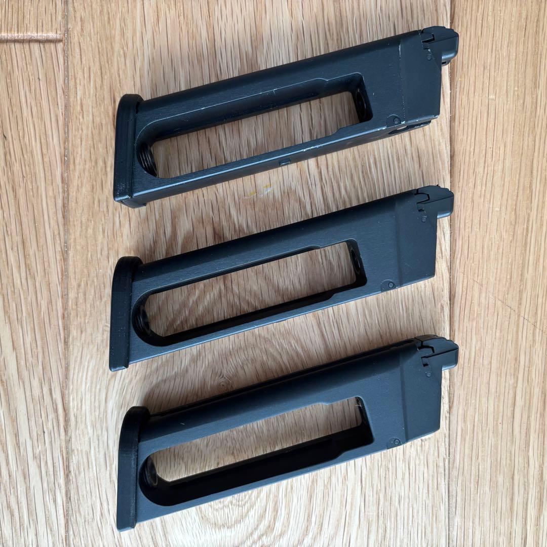 つ*ん様 STRIKERNEUN ストライカー9 予備マガジン2本付き