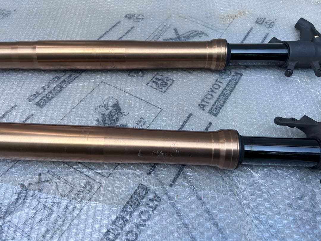 スズキ　GSX1300R ハヤブサ　フロントフォーク