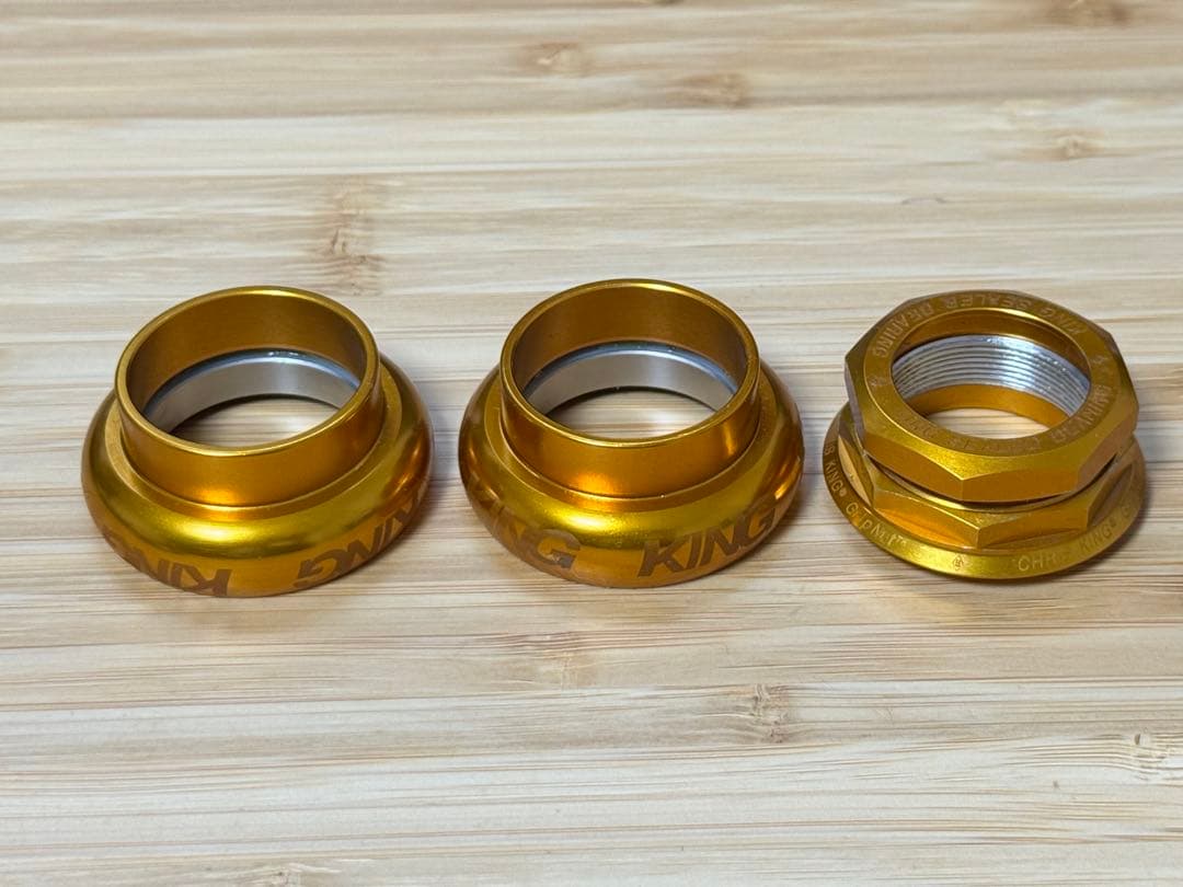 Chris King Grip Nut OS 1-1/8 ヘッドパーツ ゴールド