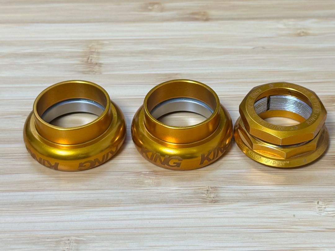 Chris King Grip Nut OS 1-1/8 ヘッドパーツ ゴールド