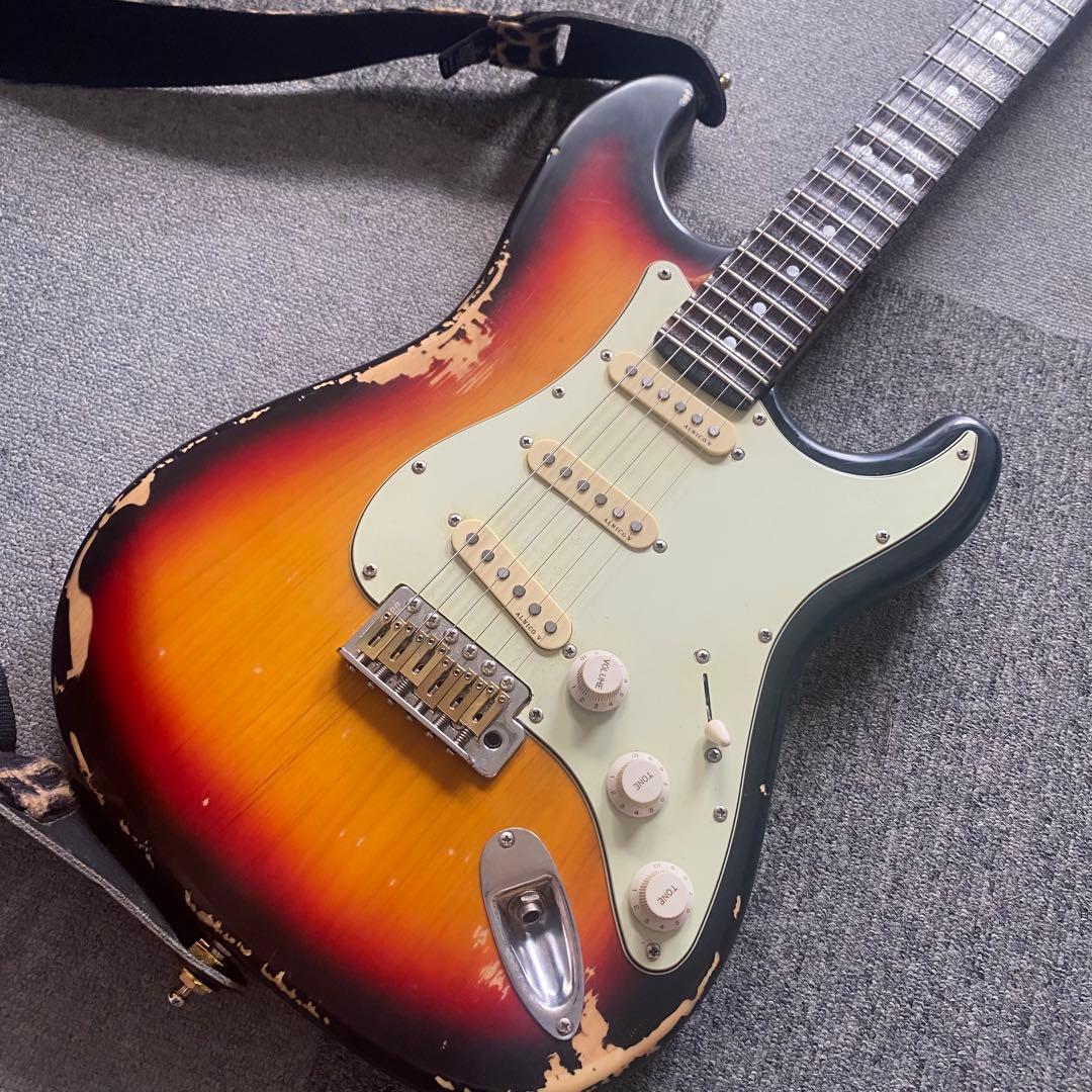 イングヴェイマルムスティーン シグネチャーストラトキャスター サンバースト