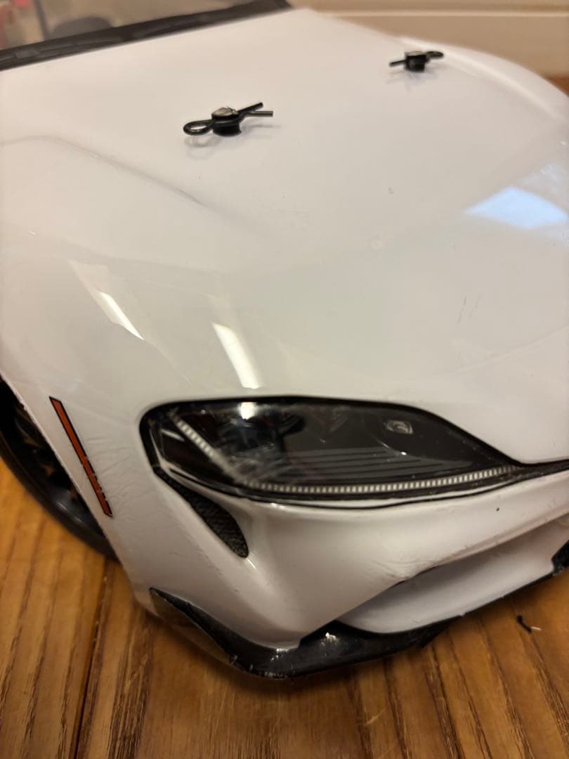 タミヤ　1/10 完成済ラジコン XB トヨタ　スープラ　ホワイト