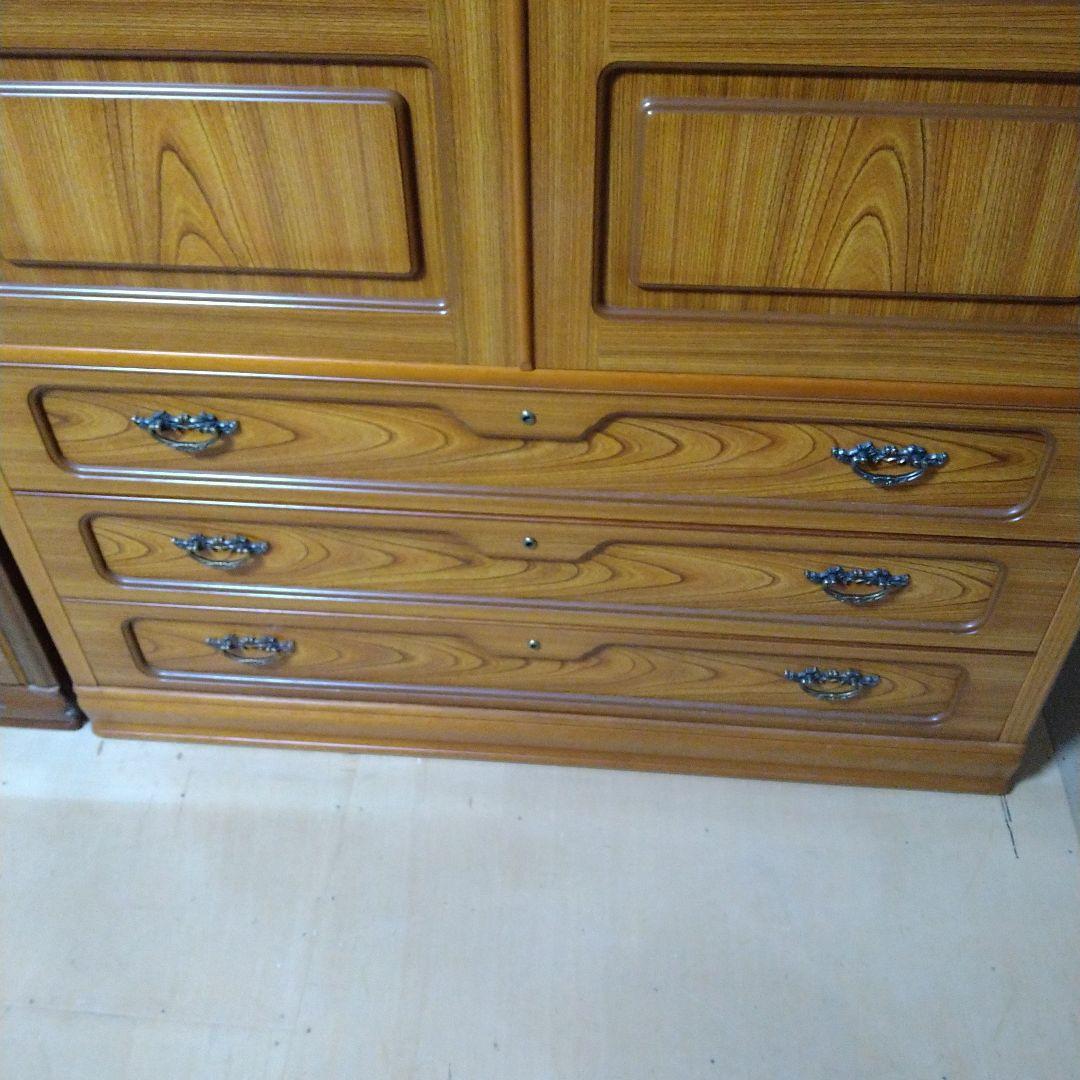 木目調キャビネット 引き出し付き（引取限定）