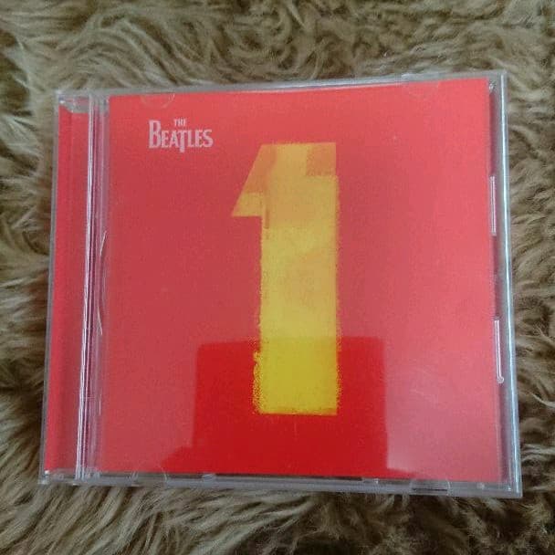 ビートルズ 置物・１ドル札・CDセット