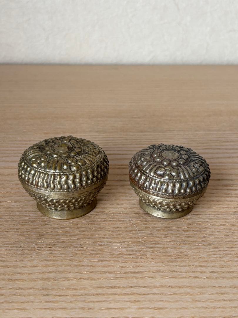 タイ・チェンマイの骨董店で購入した銀製の蓋物　2点セット