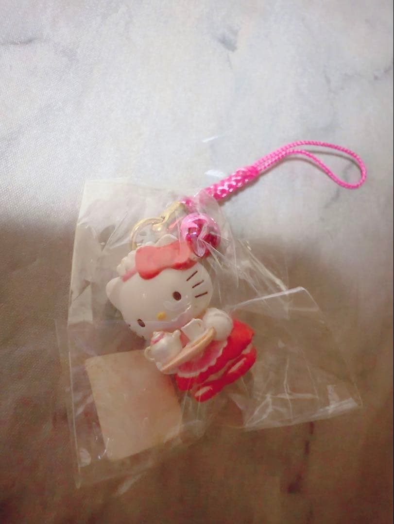 ハローキティ ウェイトレス 根付け ストラップ カフェ お茶 激レア 超希少