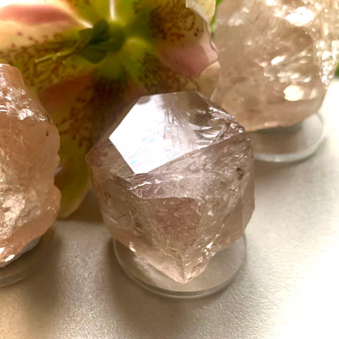 美し過ぎるピーチカラートパーズ原石175ct/非加熱/鉱物標本