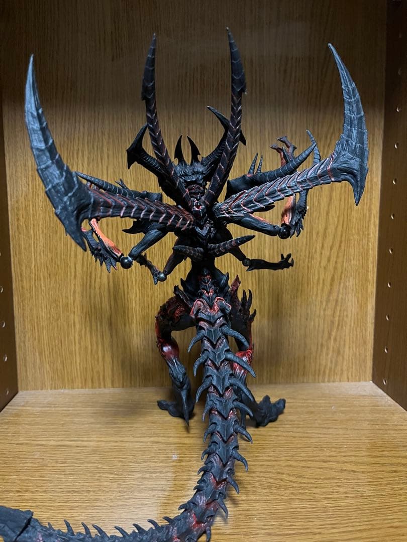 NECA ディアブロ3フィギュア