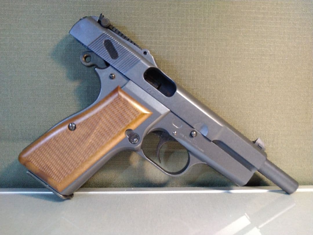 希少な極美品！タナカ　ブローニングハイパワー　ミリタリー　ガスブロ　ガス漏なし！