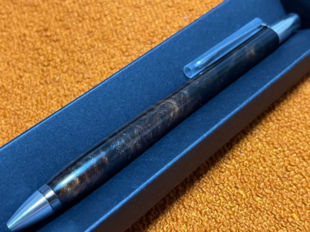 ウッドペンクラフト　黒織部　ボールペン　杉瘤　漆　限定品