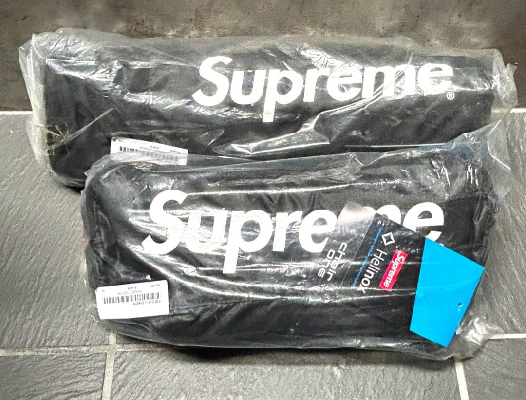 Supreme Helinox シュプリーム折りたたみ テーブル　折りたたみ椅子