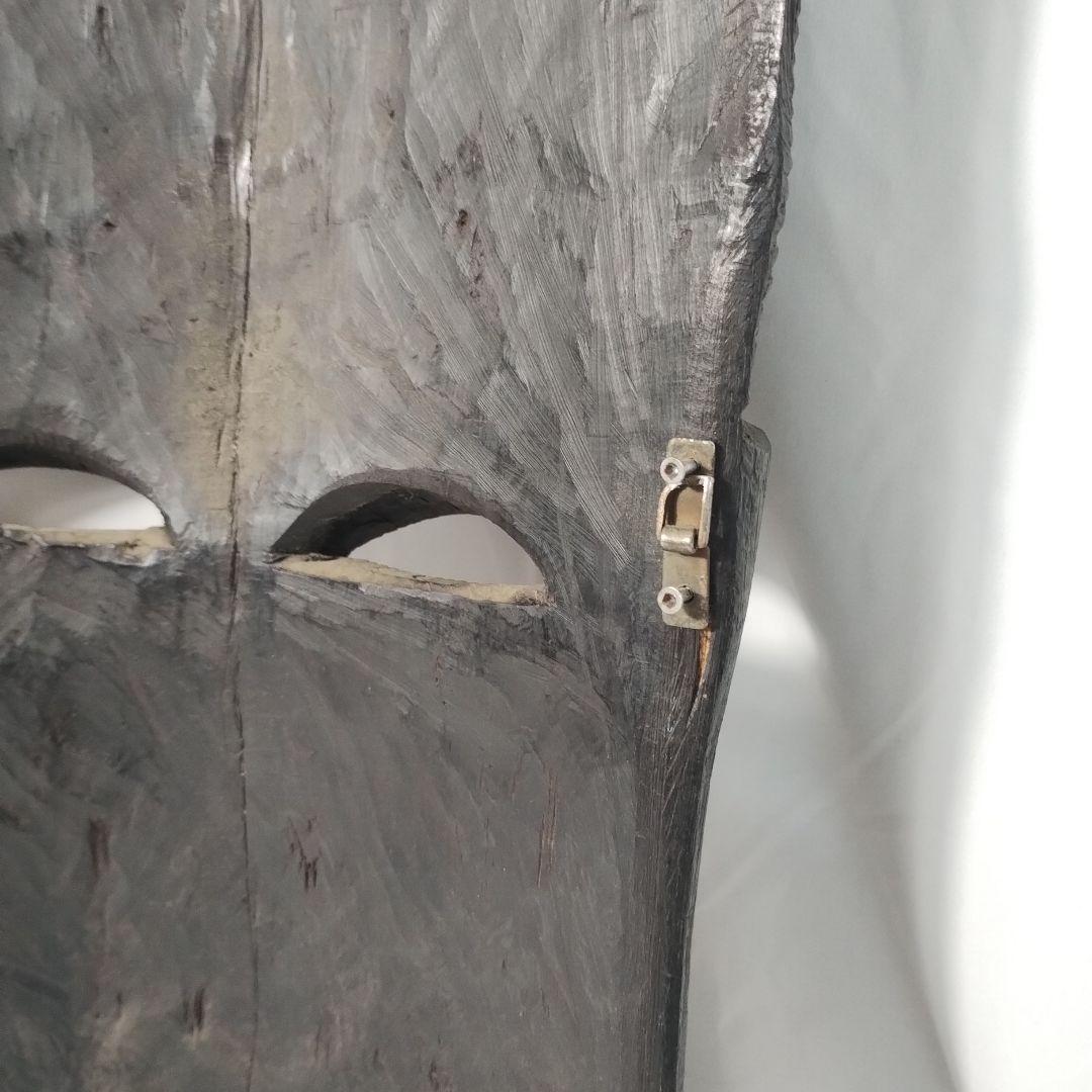 c(亀裂あり)タンザニア 木製 彫刻 木彫り 面　特大