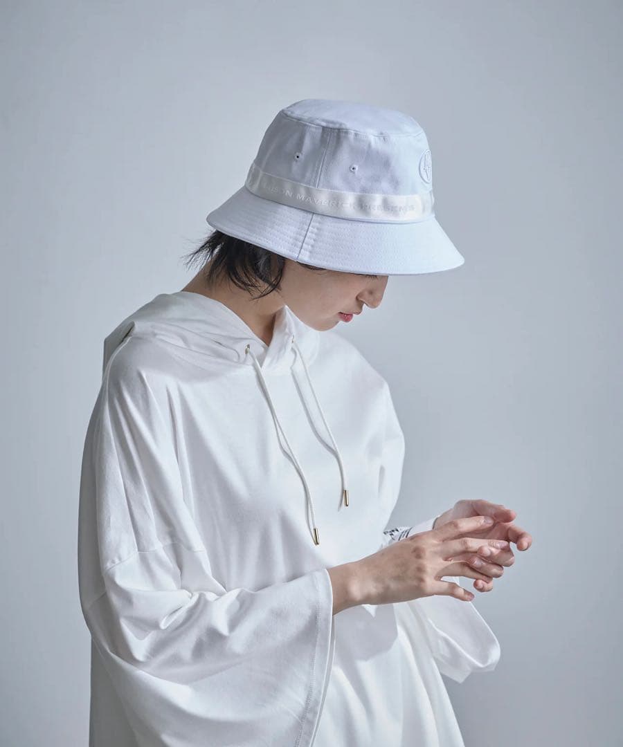 メゾンマヴェリックプレゼンツ★リボンテープベルト ロゴ刺繍バケットハット
