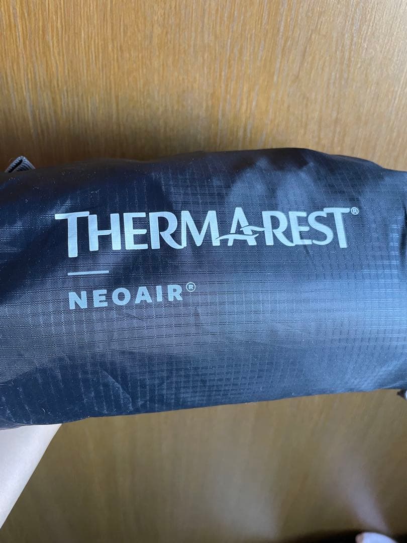 新品THERMAREST ネオエアーXライト NXT RS (51×168cm)