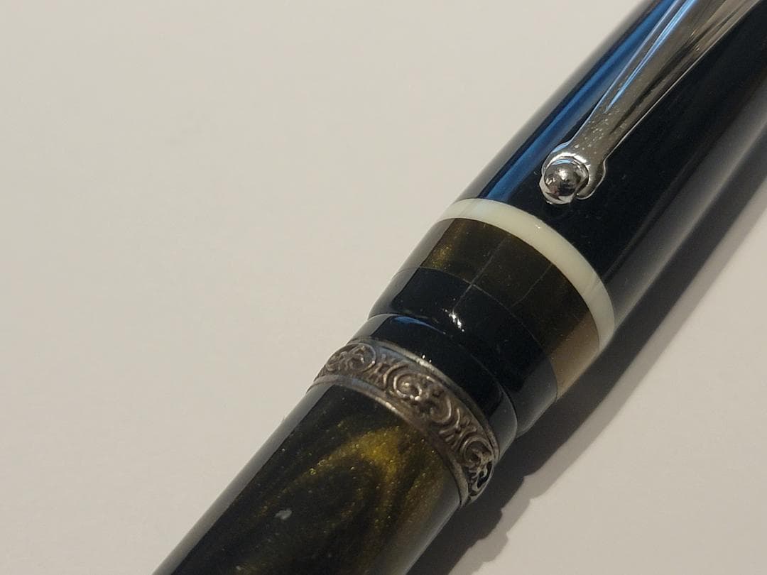 ＊限定値下 Delta Passion Green 万年筆 M 廃盤/日本未発売