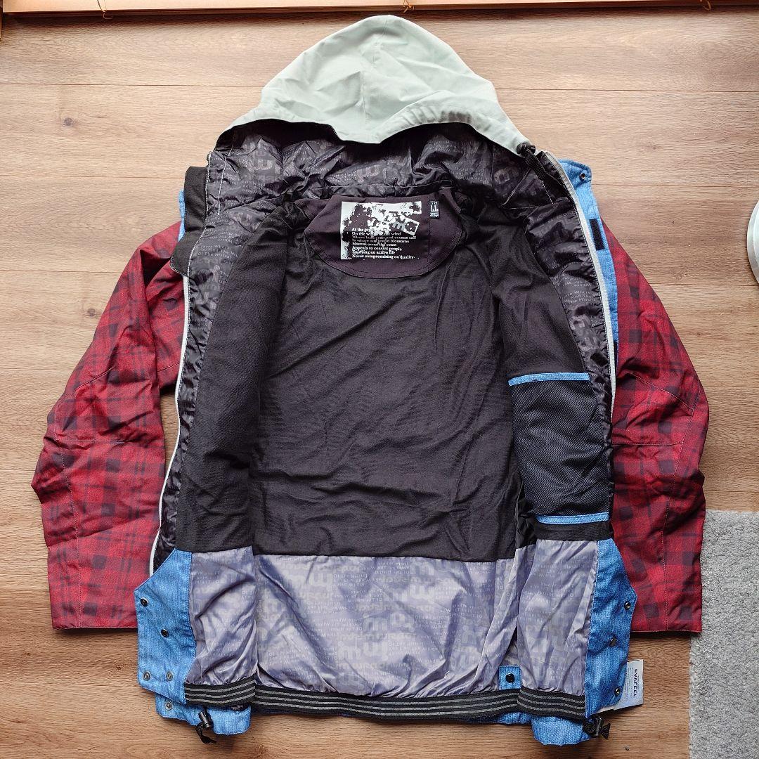 新品スノーボードウェア MISTRAL 定価￥27,000