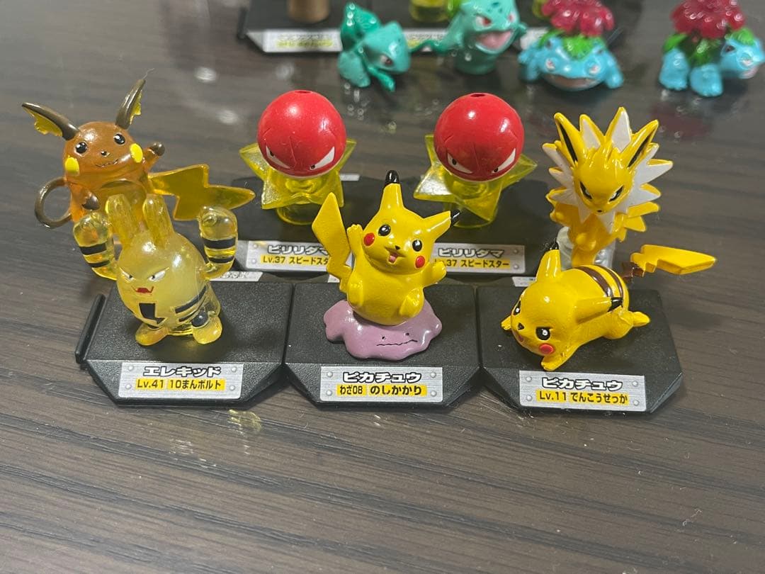 ポケモン　フィギュア　モンコレ　フルカラー　 立体図鑑　ポケモンキッズ