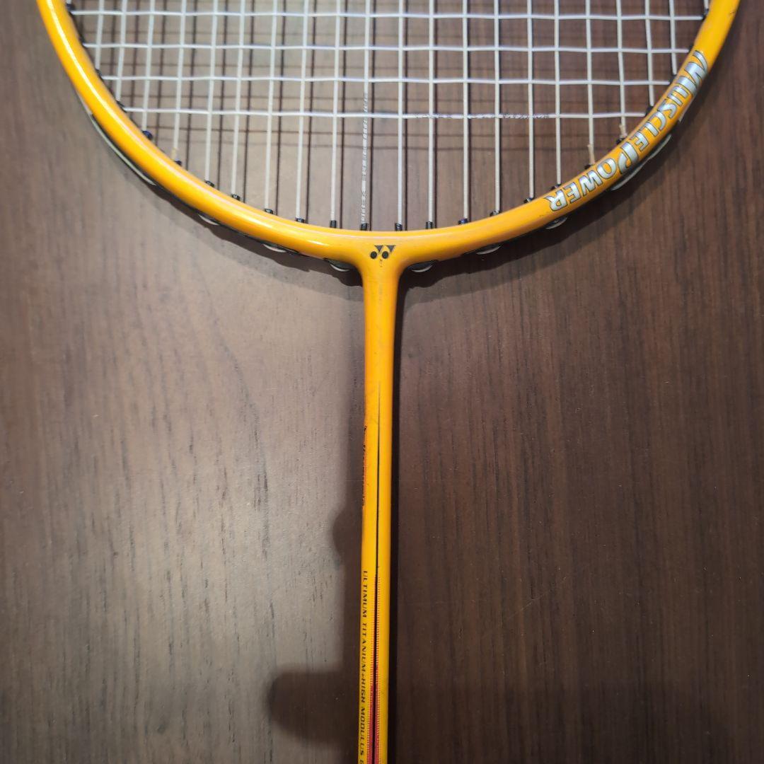 ヨネックス マッスルパワー90 　チタニウムメッシュ　Ti4　バドミントン