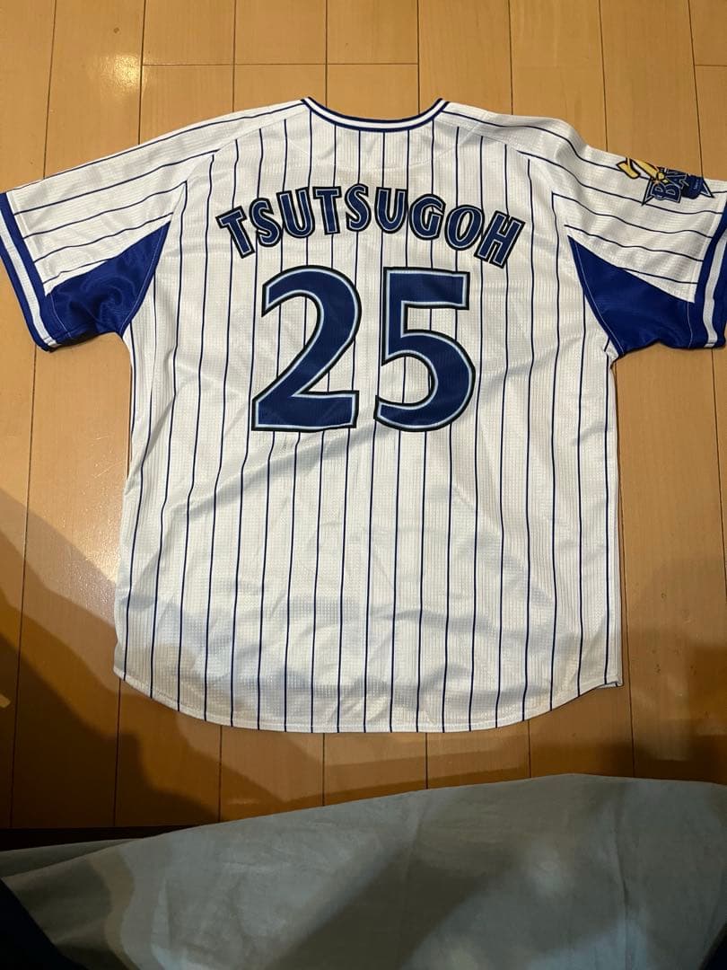 横浜DeNAベイスターズ 70周年ユニフォーム 25 TSUTSUGOH