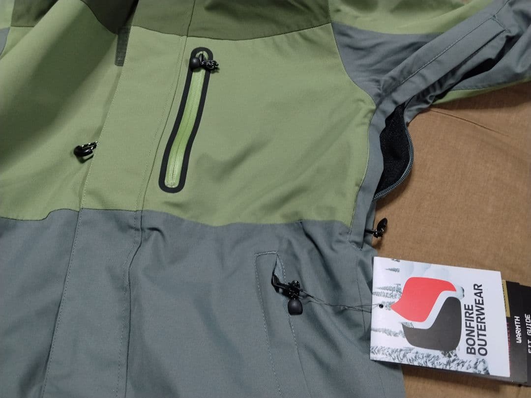 新品 ボンファイア スノーボードウェア 上下セット BONFIRE XS